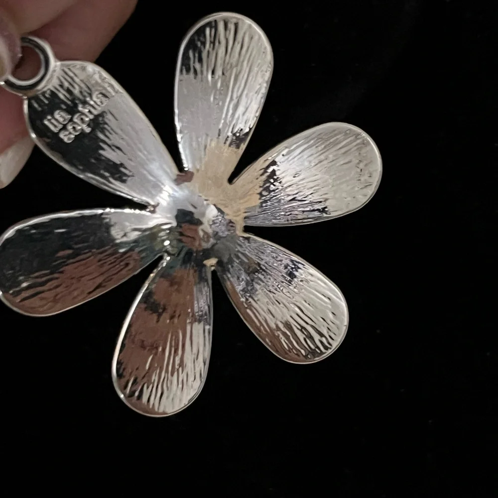 Lia Sophia Silver Necklace with Green Petal Pendant - Picture 4 of 6